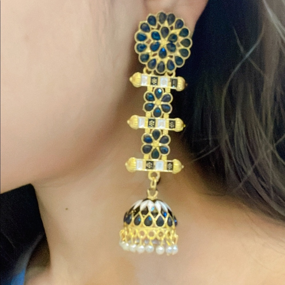 Marble Royal look Earrings - Picture 3 of 5